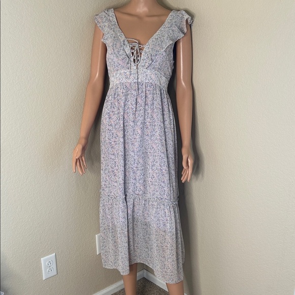 Floral Ruffle Sleeve Maxi Dress ruffle sleeve ditsy floral tiered violet Sz SM - Picture 3 of 9